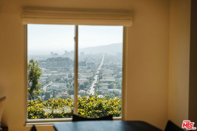 3823 Franklin Avenue, Los Angeles, CA 90027