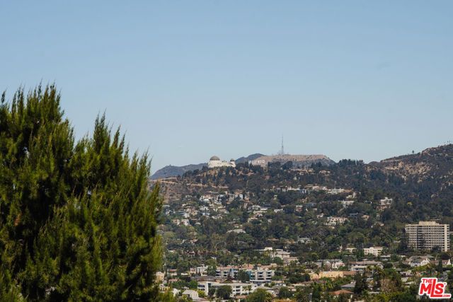 3823 Franklin Avenue, Los Angeles, CA 90027