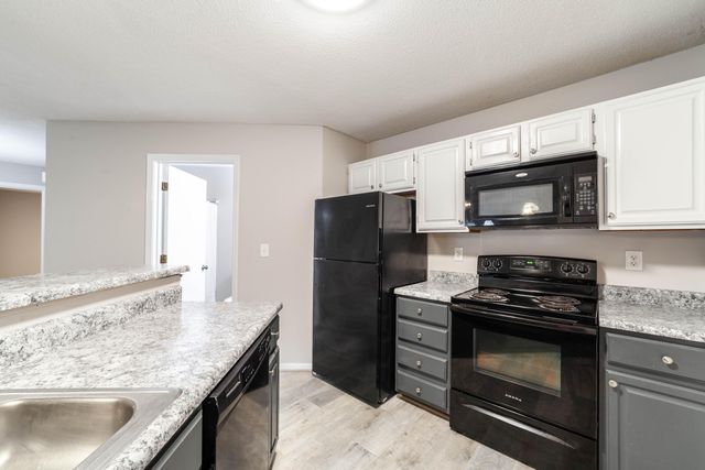 301 PARK DEVILLE PL 301, Columbia, MO 65203