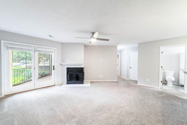 301 PARK DEVILLE PL 301, Columbia, MO 65203