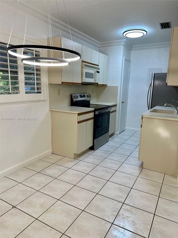 2842 Coconut Ave B, Miami, FL 33133