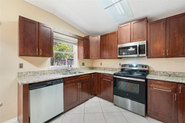 7909 WALDORF COURT, Orlando, FL 32817