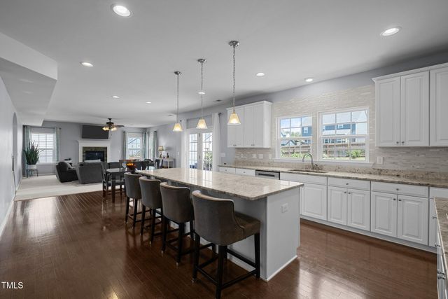 204 Ashland Hill Drive, Holly Springs, NC 27540