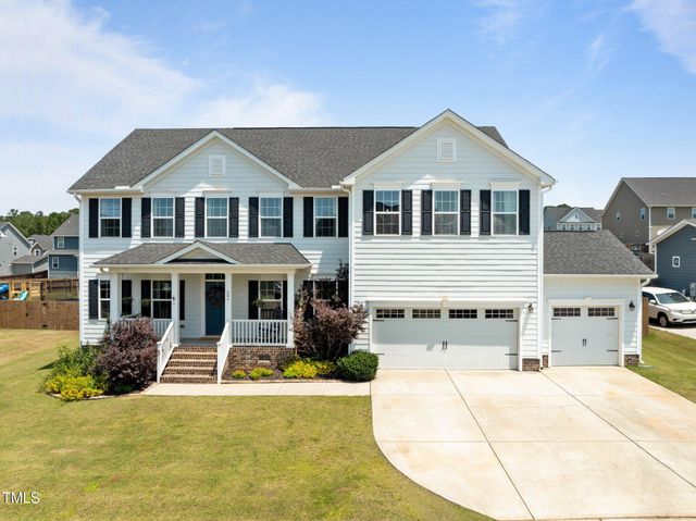 204 Ashland Hill Drive, Holly Springs, NC 27540