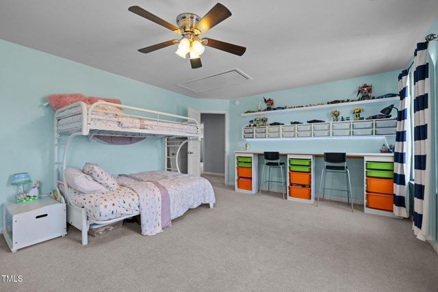 204 Ashland Hill Drive, Holly Springs, NC 27540