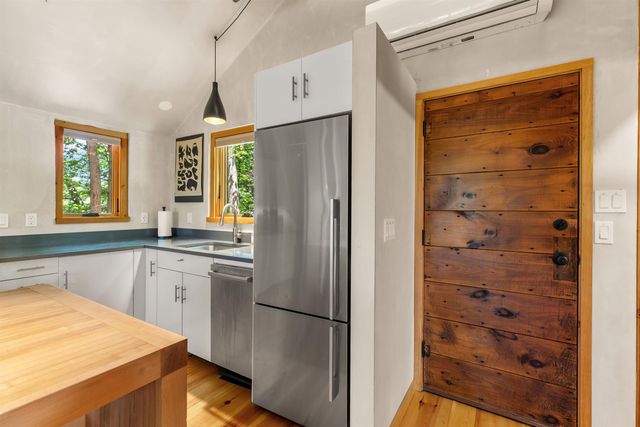 26 River Road, Hanover, NH 03755