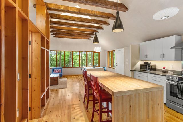 26 River Road, Hanover, NH 03755