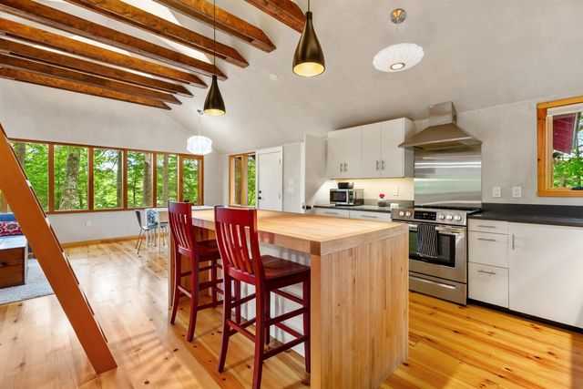 26 River Road, Hanover, NH 03755