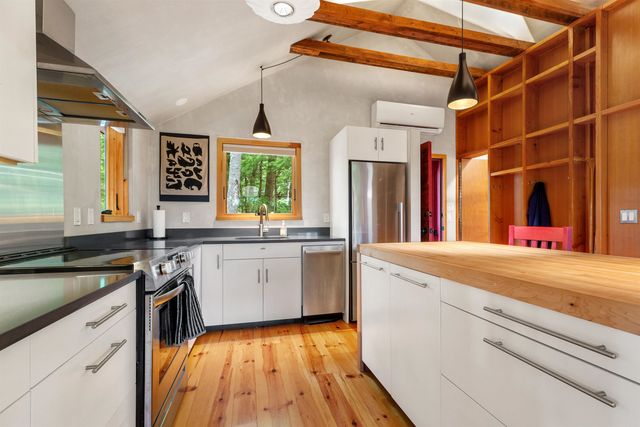 26 River Road, Hanover, NH 03755