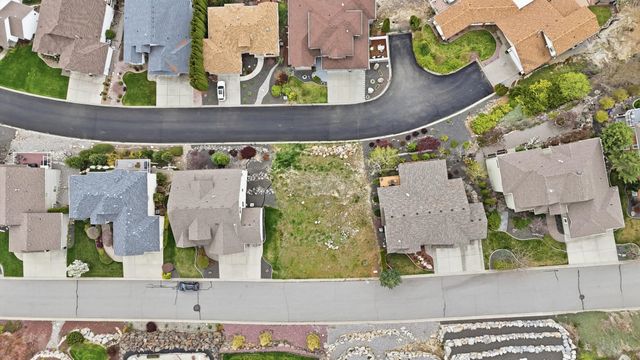 8703 E Blue Fox Ln, Spokane Valley, WA 99212