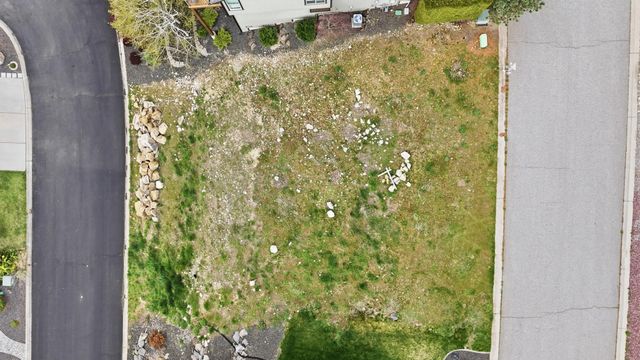 8703 E Blue Fox Ln, Spokane Valley, WA 99212