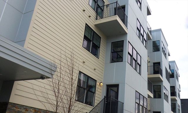 76 Stonley Road 40, Boston, MA 02130
