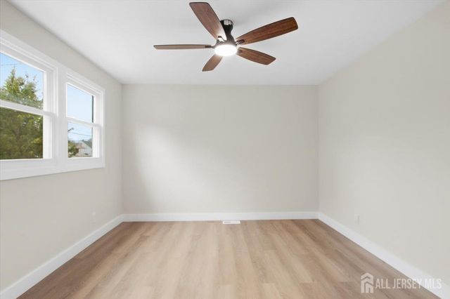 28 Stockton Road, New Brunswick, NJ 08901