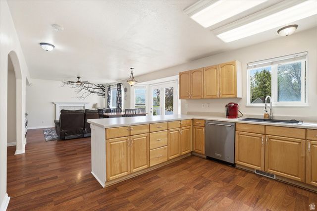 1359 W PARKSIDE LN, Layton, UT 84041