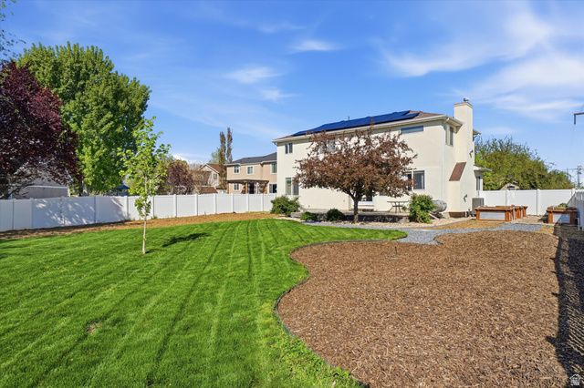 1359 W PARKSIDE LN, Layton, UT 84041