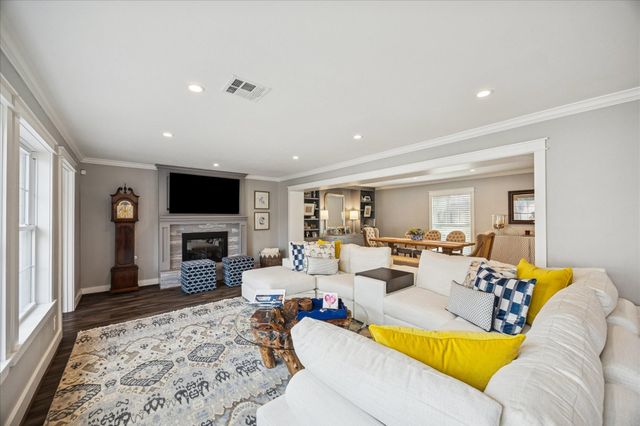 14310 Kellywood Lane, Houston, TX 77079