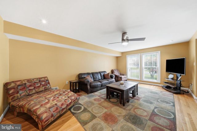 11412 FAIROAK DR, Silver Spring, MD 20902