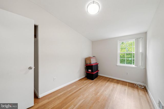 11412 FAIROAK DR, Silver Spring, MD 20902