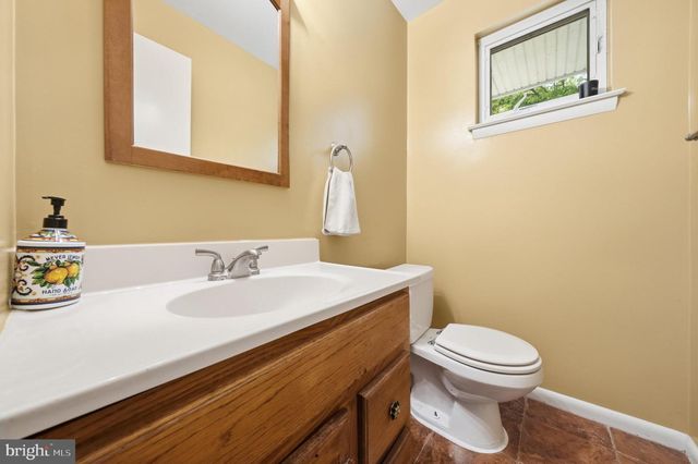 11412 FAIROAK DR, Silver Spring, MD 20902