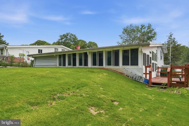 11412 FAIROAK DR, Silver Spring, MD 20902