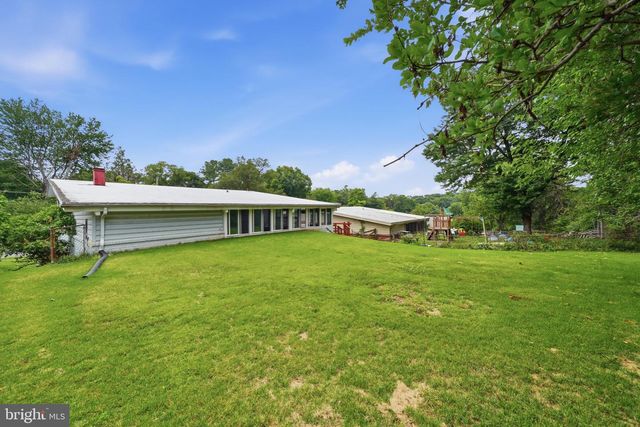 11412 FAIROAK DR, Silver Spring, MD 20902