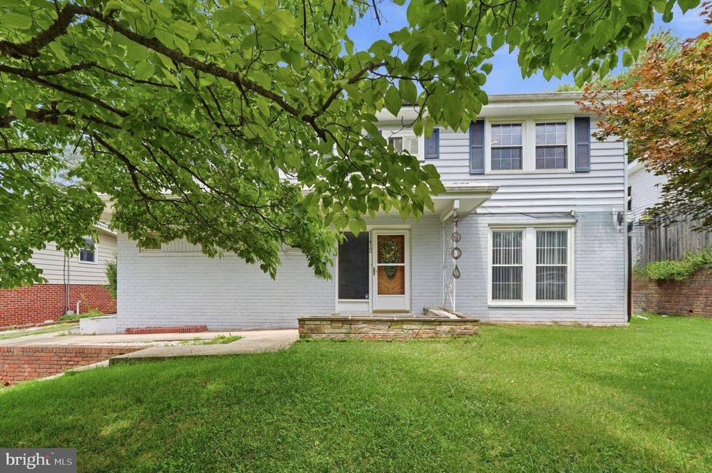 11412 FAIROAK DR, Silver Spring, MD 20902