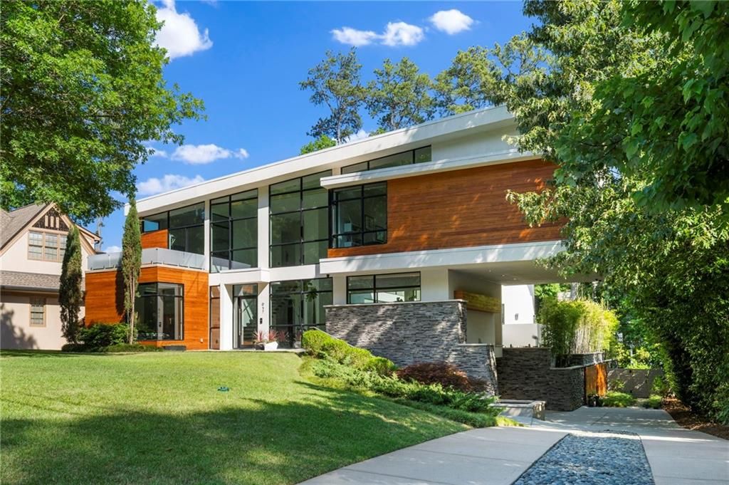 Image 1 of property listing at 937 Berkshire Road NE, Atlanta, GA 30324