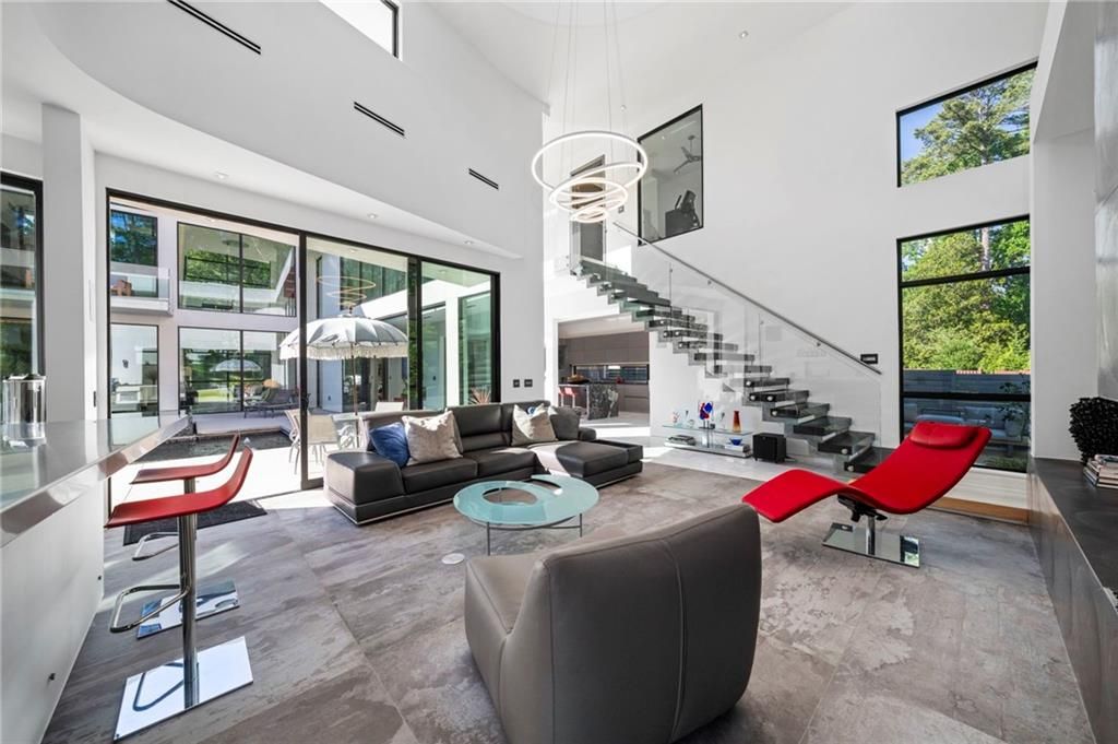 Image 26 of property listing at 937 Berkshire Road NE, Atlanta, GA 30324
