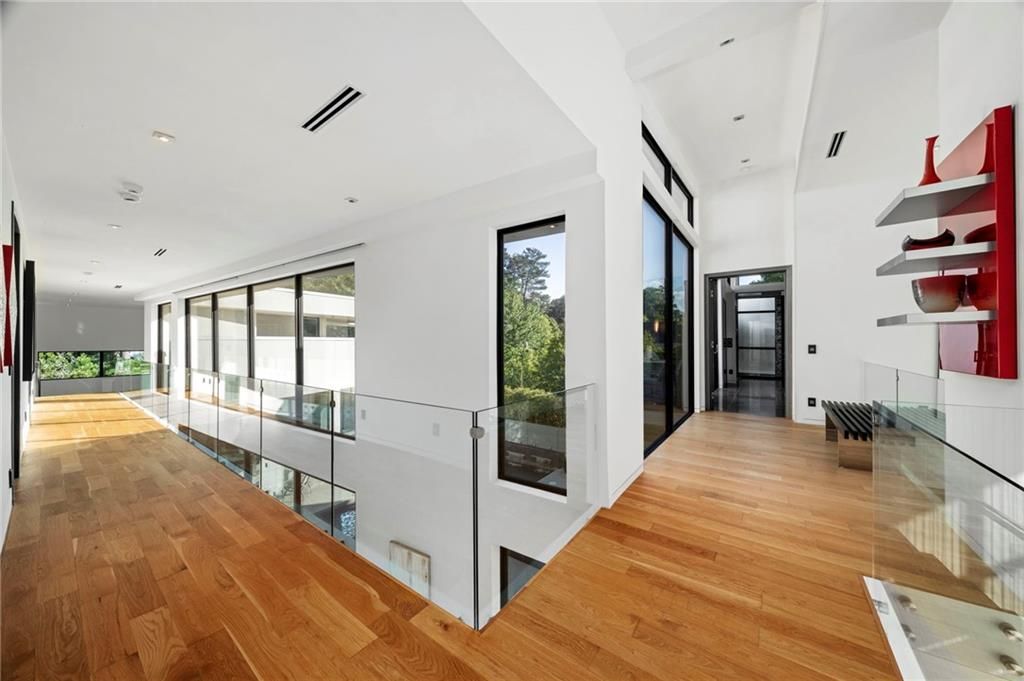 Image 36 of property listing at 937 Berkshire Road NE, Atlanta, GA 30324