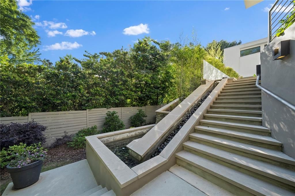 Image 58 of property listing at 937 Berkshire Road NE, Atlanta, GA 30324