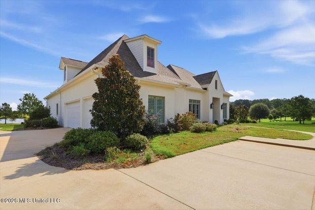 114 Fallen Oak Road, Madison, MS 39110