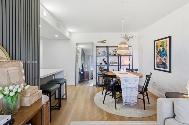 1100 11th St 405, Miami Beach, FL 33139