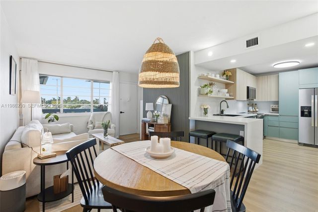 1100 11th St 405, Miami Beach, FL 33139