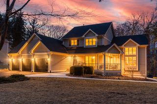 41W716 Hunters Hill Drive, St. Charles, IL 60175