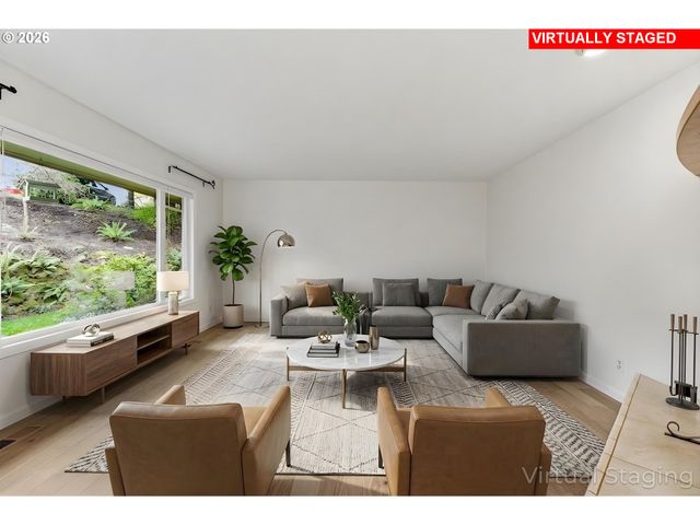 916 CUMBERLAND Rd, Lake Oswego, OR 97034