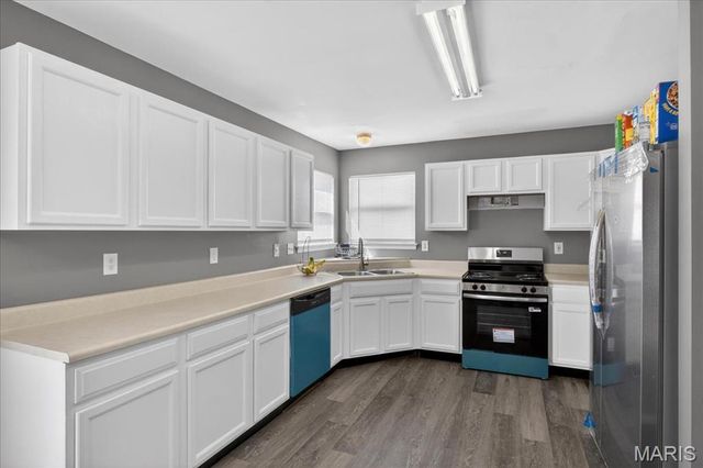 4541 Robbins Grove Drive, Florissant, MO 63034