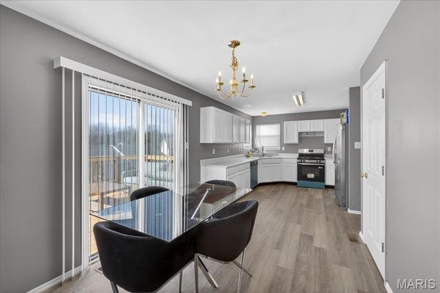 4541 Robbins Grove Drive, Florissant, MO 63034