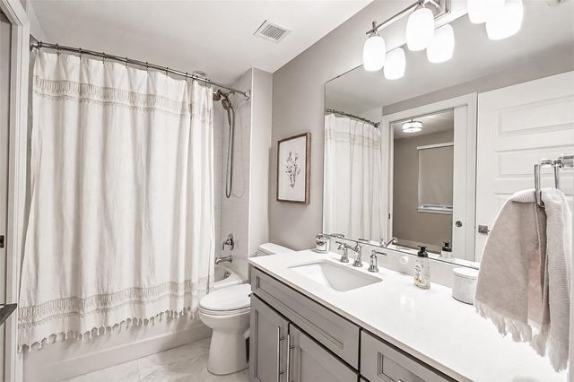 16300 COUNTY ROAD 455 511, Montverde, FL 34756