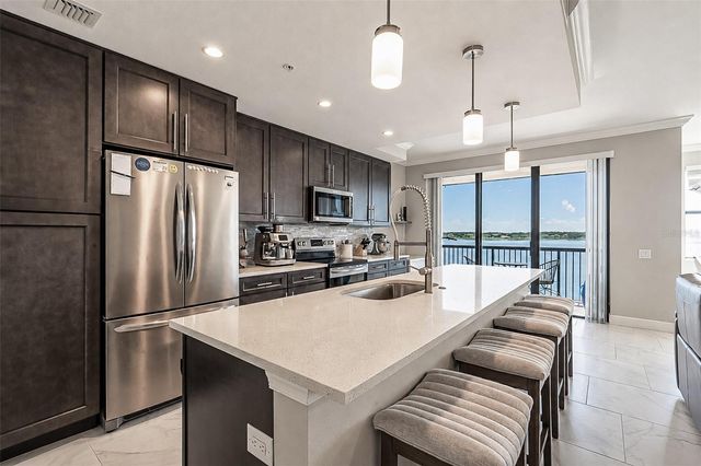 16300 COUNTY ROAD 455 511, Montverde, FL 34756