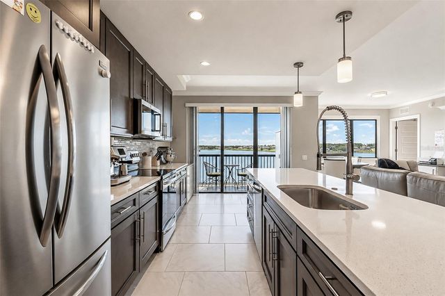 16300 COUNTY ROAD 455 511, Montverde, FL 34756