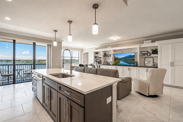 16300 COUNTY ROAD 455 511, Montverde, FL 34756