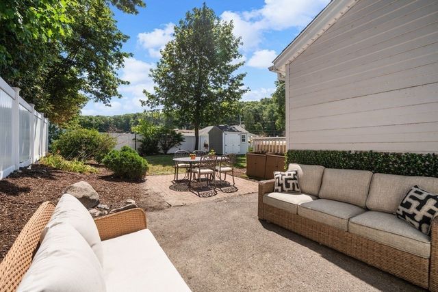 12 Oconnell Ave 12, Quincy, MA 02169