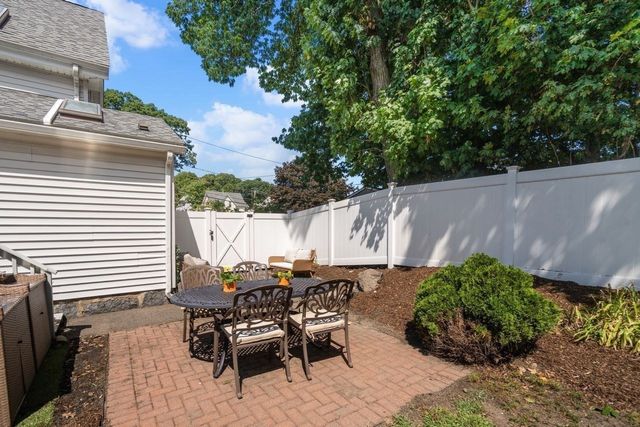 12 Oconnell Ave 12, Quincy, MA 02169