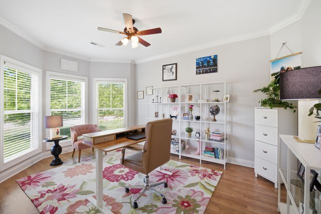 211 Fox Den Way, Murfreesboro, TN 37130