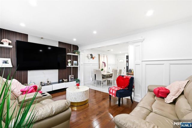303-305 N 13th Street, Newark, NJ 07107
