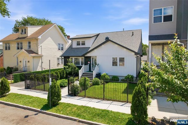 303-305 N 13th Street, Newark, NJ 07107