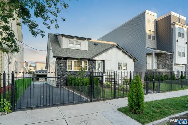 303-305 N 13th Street, Newark, NJ 07107