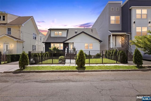 303-305 N 13th Street, Newark, NJ 07107