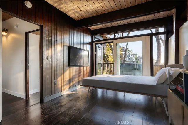 7912 Willow Glen Road, Los Angeles, CA 90046
