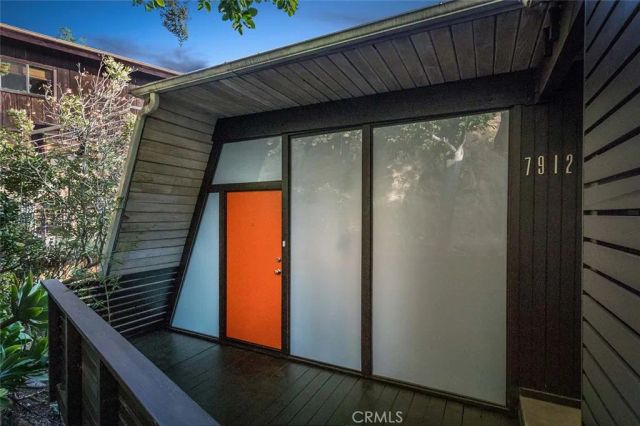 7912 Willow Glen Road, Los Angeles, CA 90046